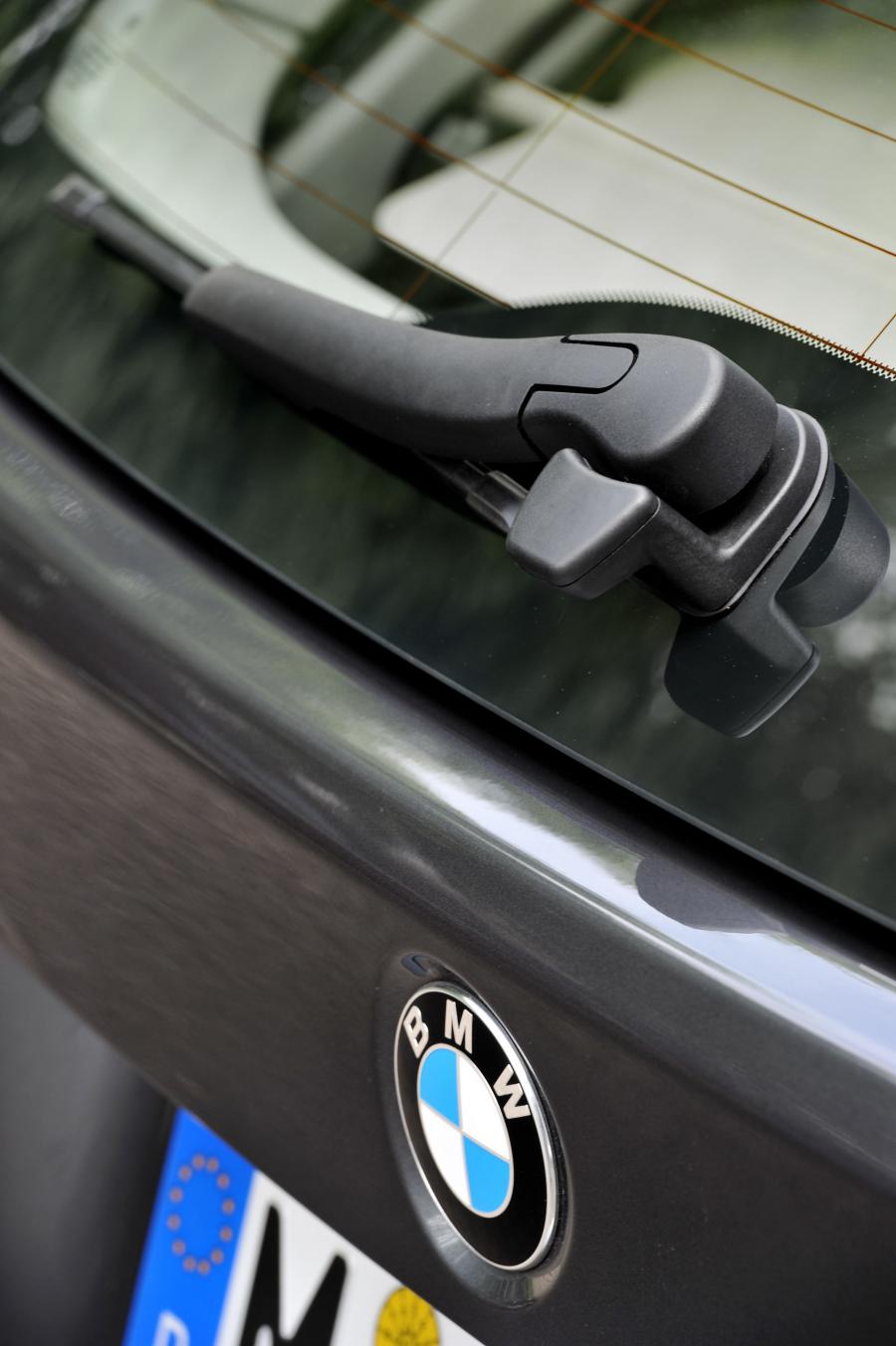  BMW 328i Touring Luxury 2012 года  (фото 69 из 200)